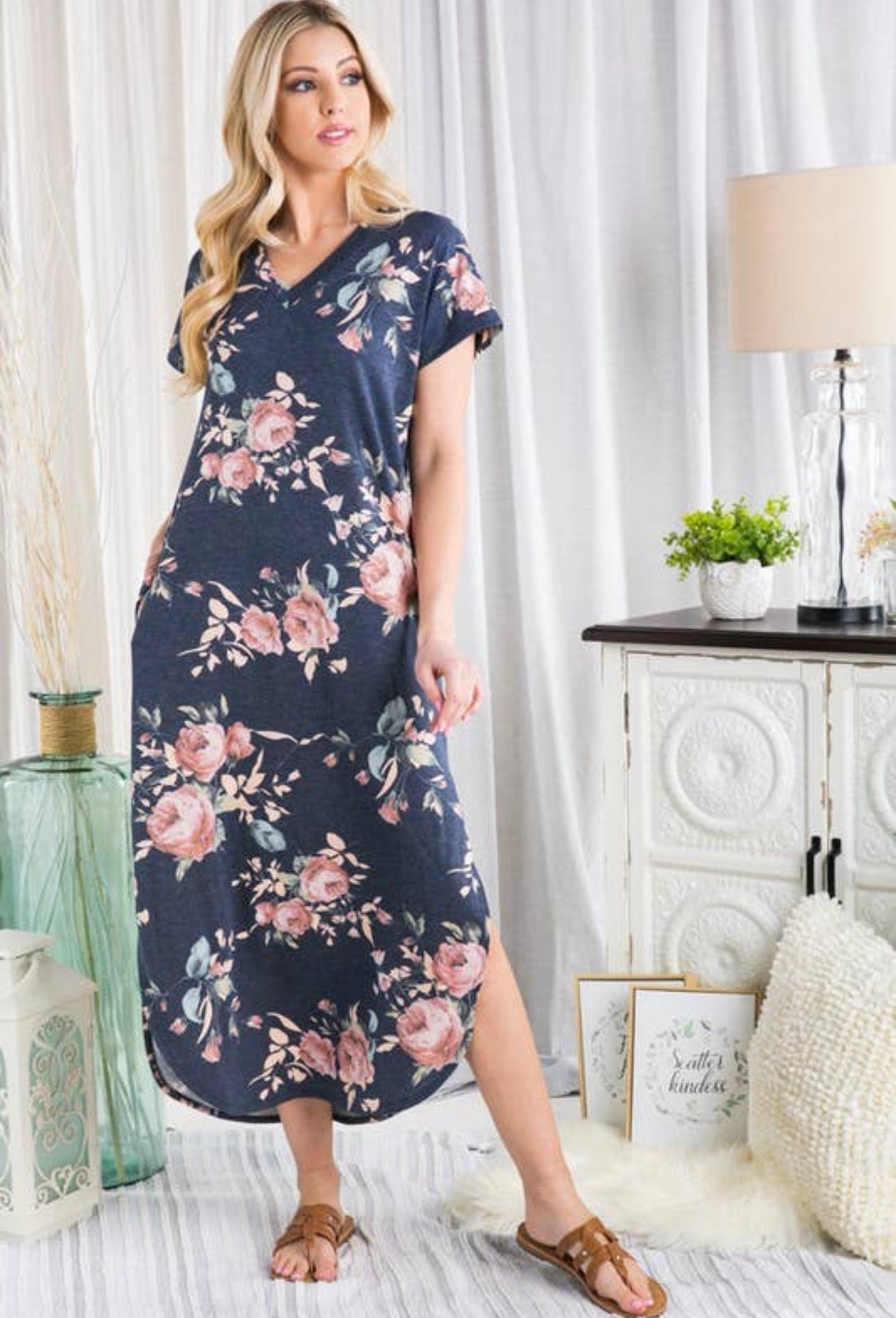 Floral Maxi Dress w/ Side Slit and Pockets