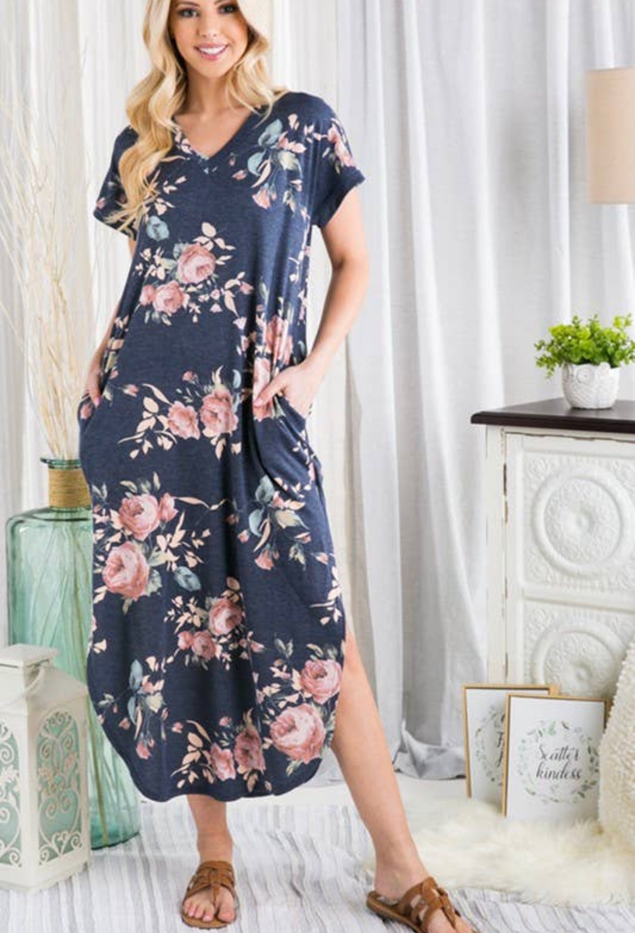 Floral Maxi Dress w/ Side Slit and Pockets